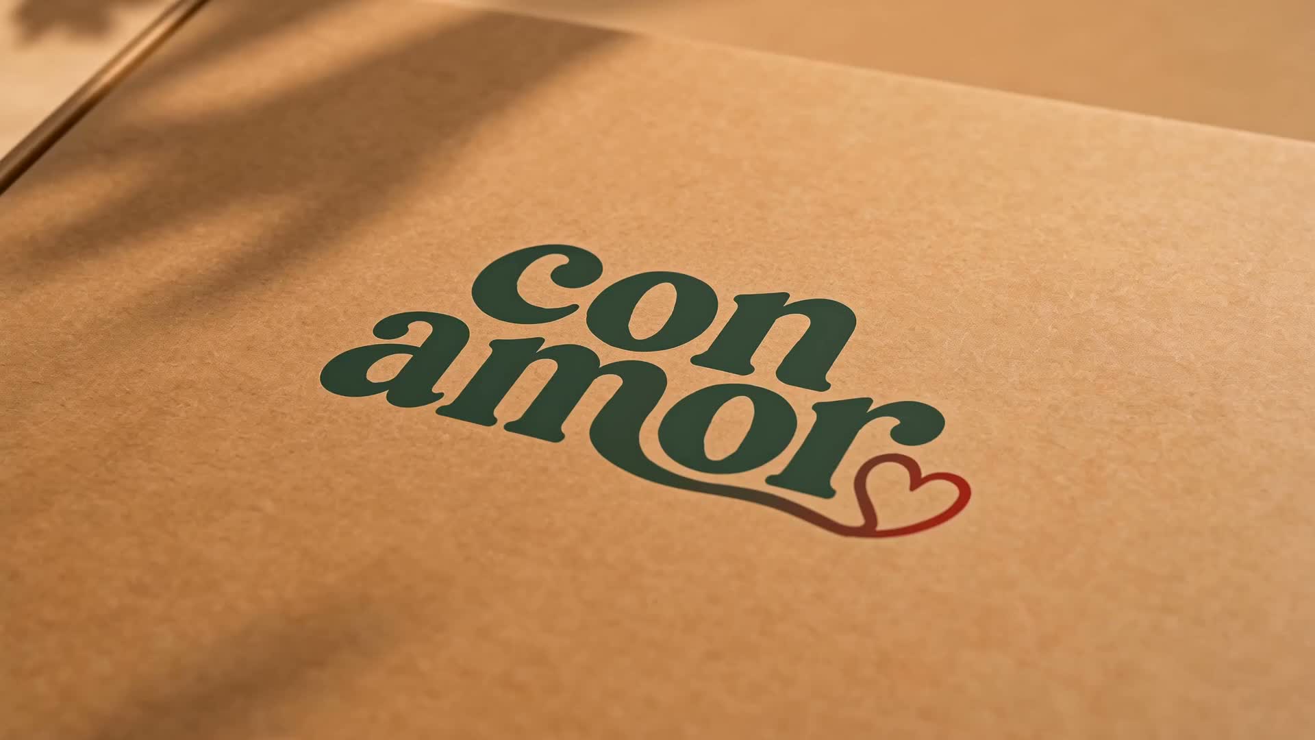 Con Amor bakery box